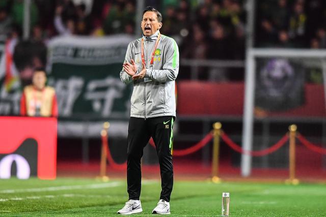 乒乓球德甲第二十一轮：樊振东独得两分  常规赛主场收官