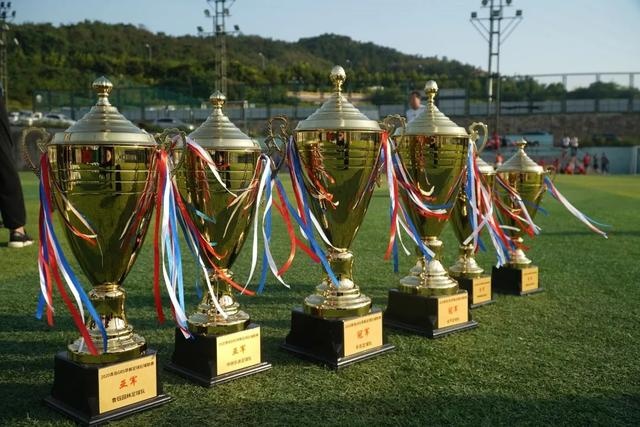 塔图姆33+11布朗27+8 绿军克骑士大比分士3-1